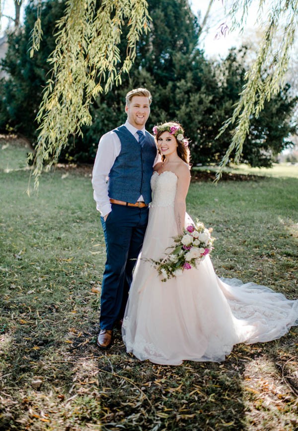 Bohemian-Iowa-Wedding-at-The-Rustic-Rose-Barn-Amanda-Basteen-19