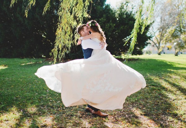 Bohemian-Iowa-Wedding-at-The-Rustic-Rose-Barn-Amanda-Basteen-20