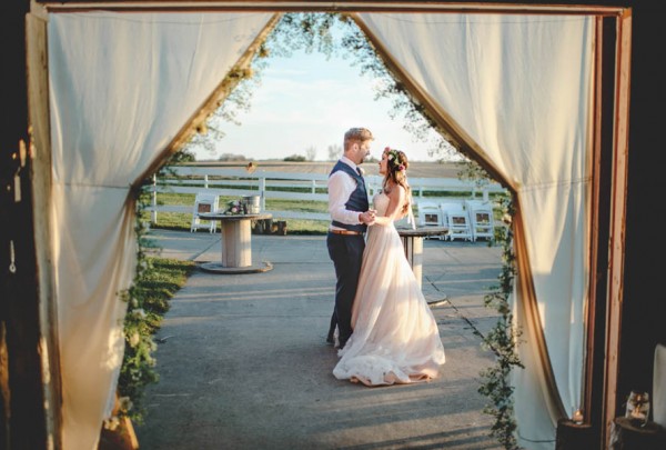 Bohemian-Iowa-Wedding-at-The-Rustic-Rose-Barn-Amanda-Basteen-43