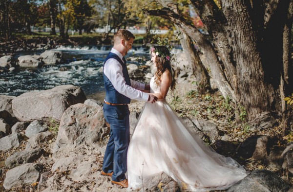 Bohemian-Iowa-Wedding-at-The-Rustic-Rose-Barn-Amanda-Basteen-8