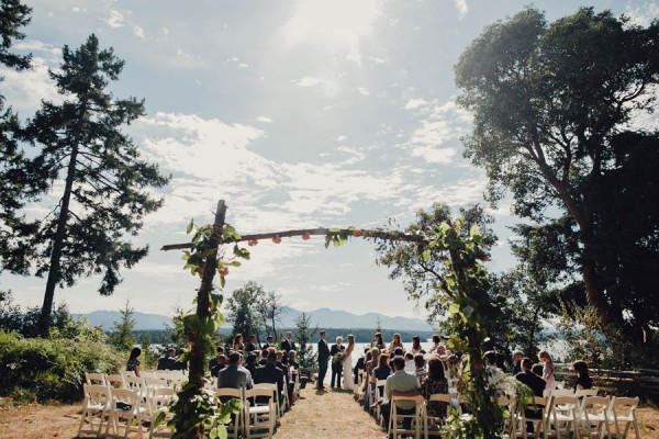 Boho-Cabin-Wedding-Bodega-Ridge-Taylor-Roades-14