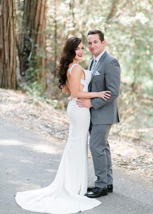 Chic-Blue-and-White-Wedding-Overlooking-Bass-Lake-Tim-and-Jess-Photography-11