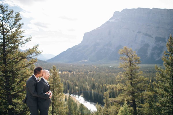 Earthy-Tunnel-Mountain-Reservoir-Wedding-Heart-and-Sparrow-Photography-19