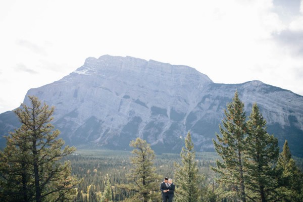 Earthy-Tunnel-Mountain-Reservoir-Wedding-Heart-and-Sparrow-Photography-21