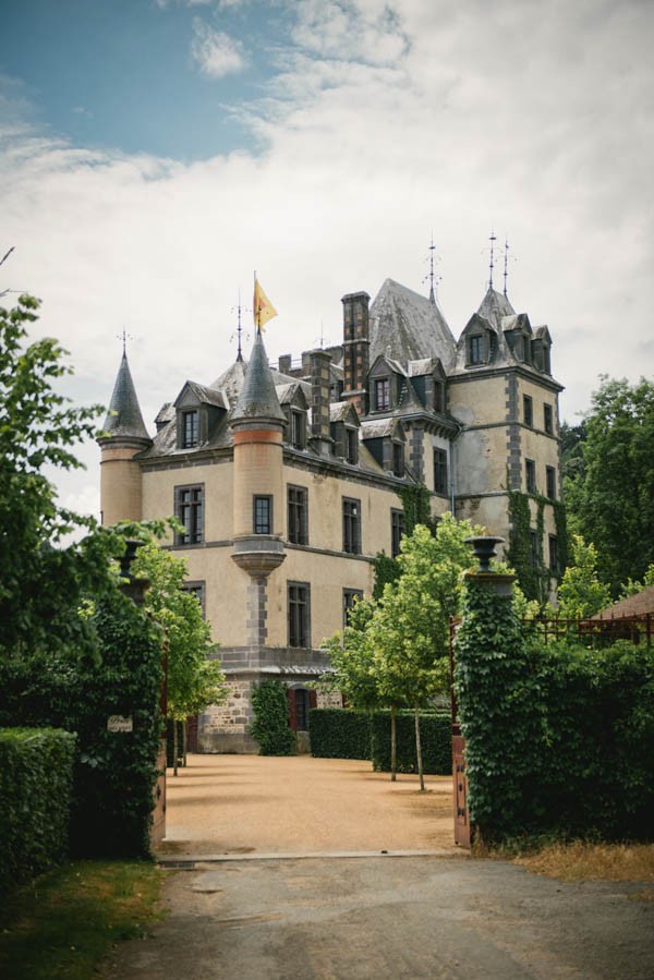 Festive-French-Wedding-Château-de-Miremont-10