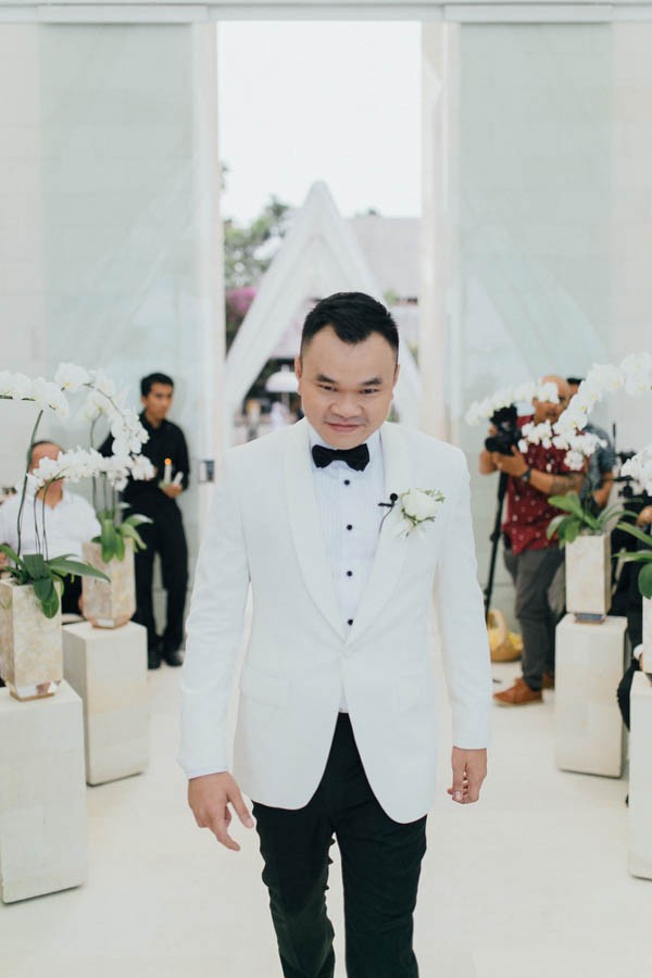 Ivory-Blue-Bali-Wedding-Tirtha-Bridal-Snap-Story-Photography-12