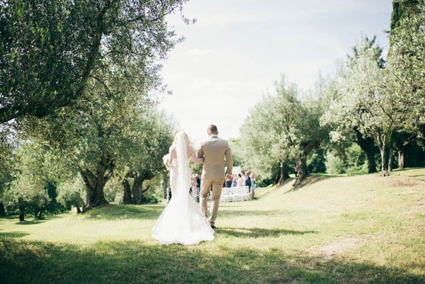 Romantic-Italian-Destination-Wedding-at-Borgo-Bastia-Creti-Italyweddings-7