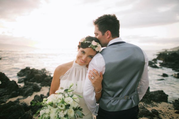 Stylish-Hawaiian-Wedding-White-Orchid-Beach-House-29