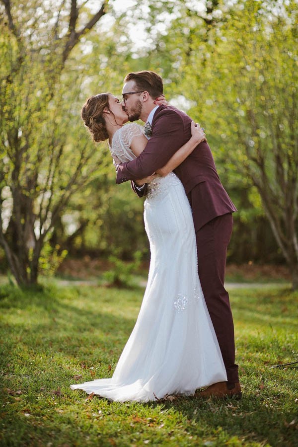 Totally-Chic-Woodland-Wedding-in-Oklahoma-City-Jamie-Jones-Photography-42