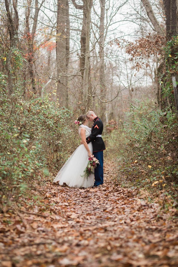 Winter-Wedding-at-Gunpowder-Falls-State-Park-Alysia-and-Jayson-16