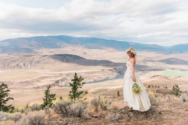 Blue-Yellow-Boldly-Romantic-Rustic-Horse-Ranch-Wedding-Ashcroft-23