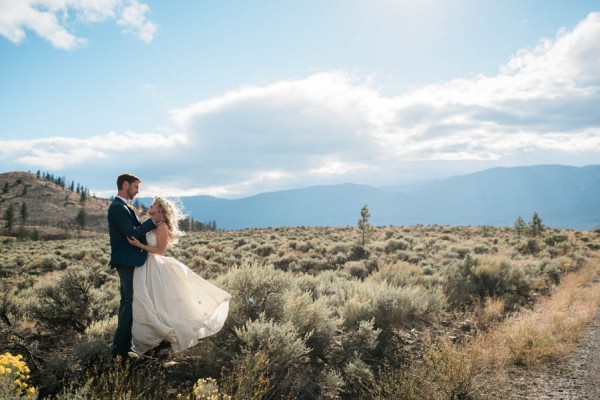 Blue-Yellow-Boldly-Romantic-Rustic-Horse-Ranch-Wedding-Ashcroft-33