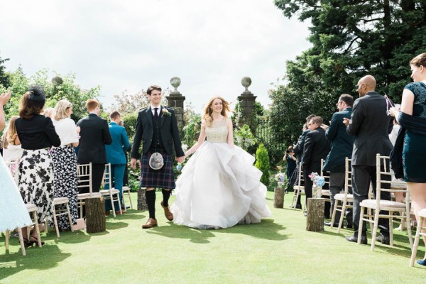 Dreamy-Scottish-Tipi-Wedding-Greenbank-Garden-13