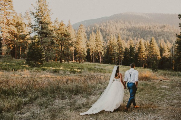 Impossibly-Romantic-Woodland-Wedding-YMCA-Camp-Round-Meadow-19