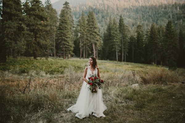 Impossibly Romantic Woodland Wedding at YMCA Camp Round Meadow ...