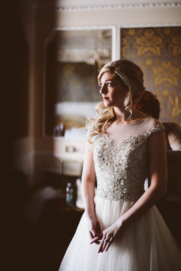 Insanely-Romantic-Grace-Kelly-Inspired-Venice-Elopement-Allison-Harp-Photography-3