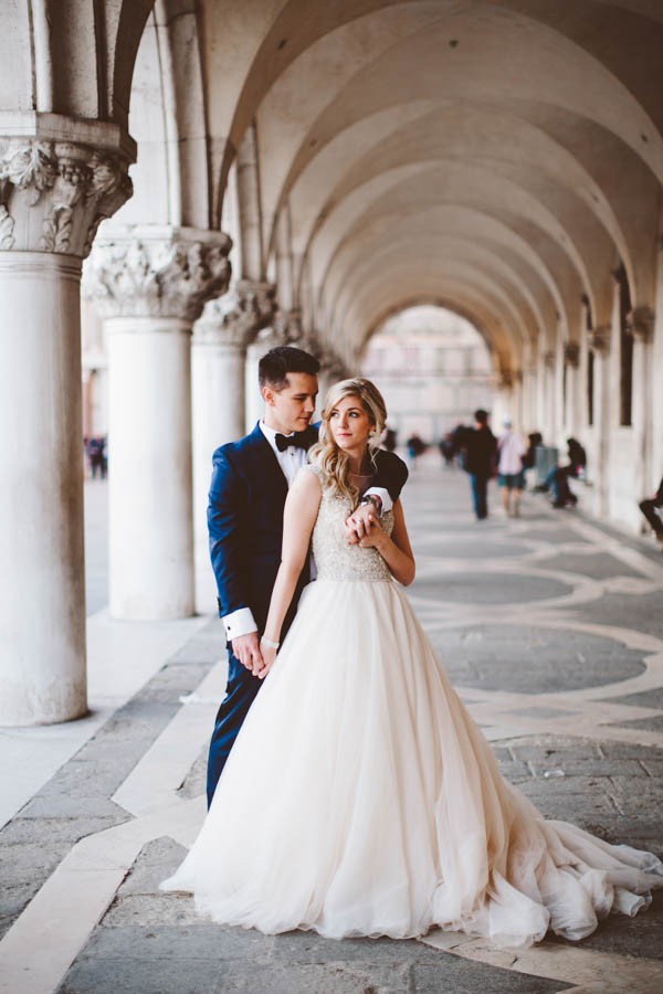 Insanely-Romantic-Grace-Kelly-Inspired-Venice-Elopement-Allison-Harp-Photography-42