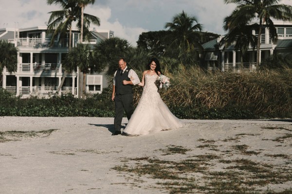 Romantic-Glamorous-Florida-Beach-Wedding-Brandi-Potter-Photography-1