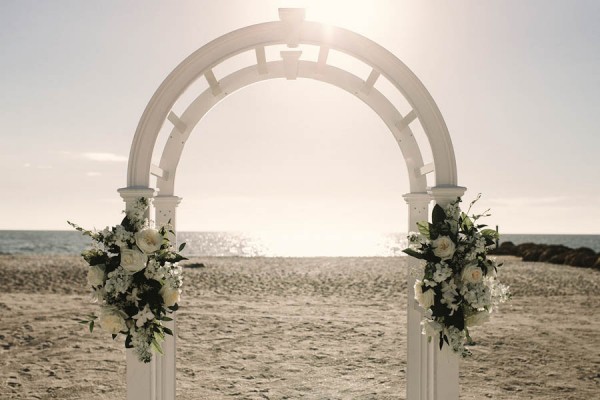 Romantic-Glamorous-Florida-Beach-Wedding-Brandi-Potter-Photography-12