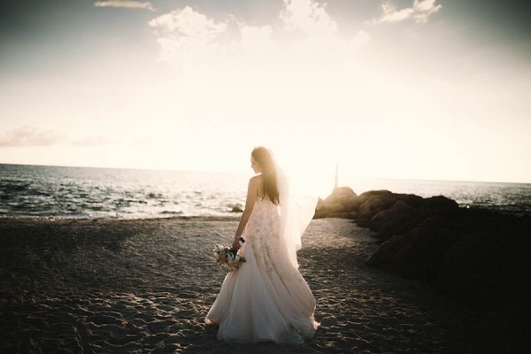 Romantic-Glamorous-Florida-Beach-Wedding-Brandi-Potter-Photography-27