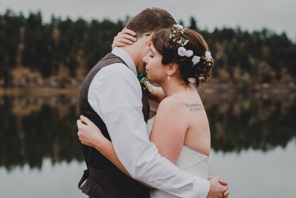 Snowy-Evergreen-Lake-House-Wedding-Mallory-and-Justin-14