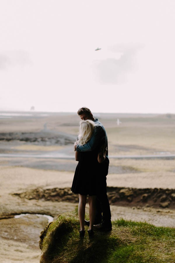 South-Coast-of-Iceland-Engagement-Photos-Levi-Tijerina-10