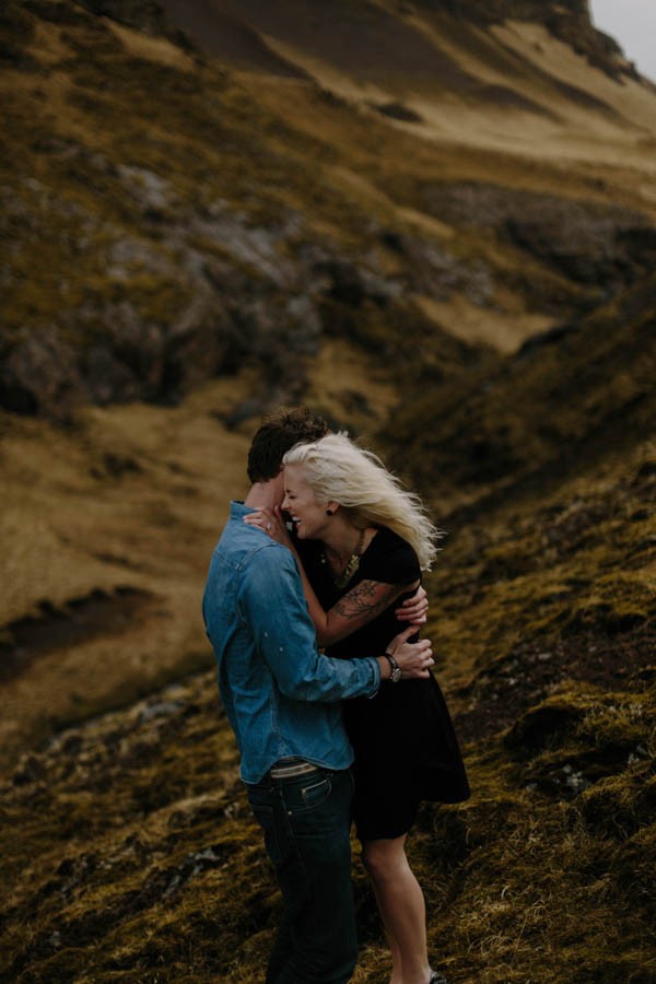 South-Coast-of-Iceland-Engagement-Photos-Levi-Tijerina-16