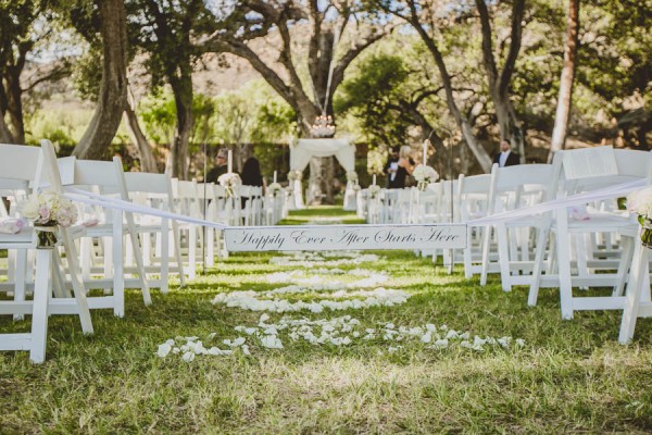 Stunning-Southern-California-Wedding-Hummingbird-Nest-Ranch-12