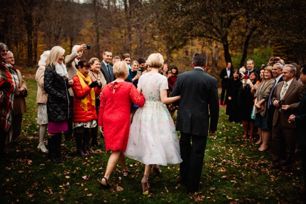 Stylish-Vermont-Barn-Wedding-The-Spragues-17