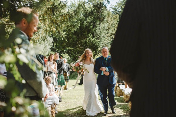 Sweetly-Colorful-Scottish-Wedding-Gilmerton-House-16