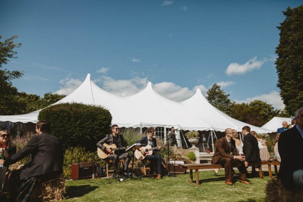 Sweetly-Colorful-Scottish-Wedding-Gilmerton-House-22