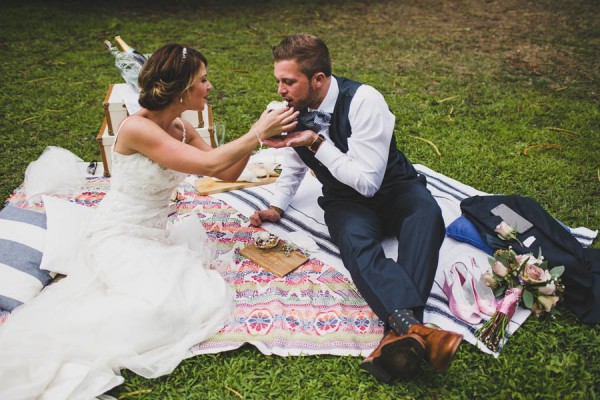 Adorable-Portuguese-Picnic-Wedding-Monserrate-Palace-29