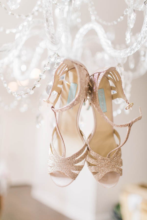 Blush-Metallic-Chicago-Wedding-Stan-Mansion-3