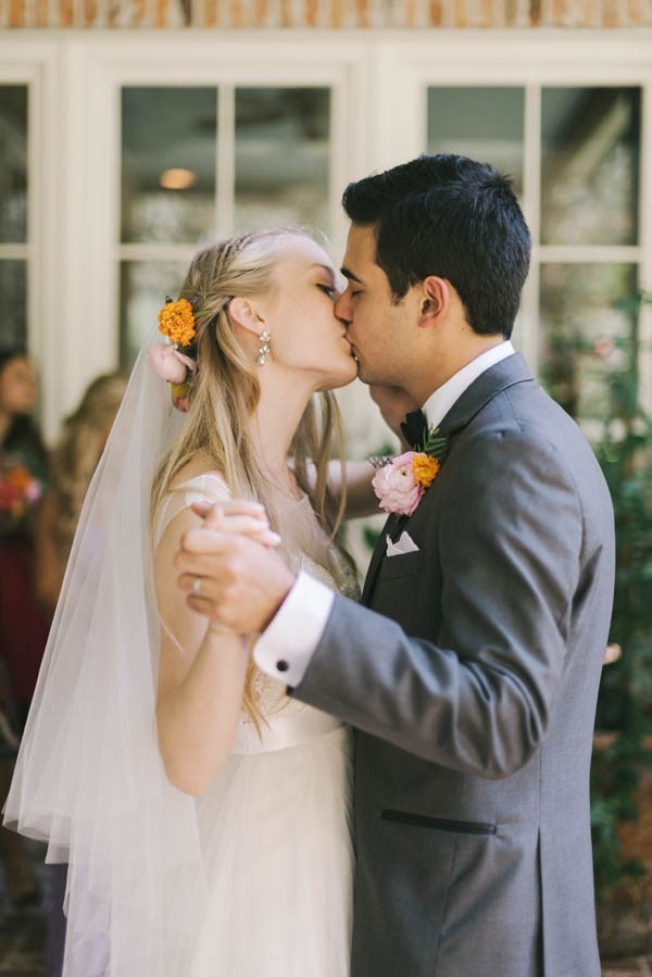 Delightfully-Colorful-Backyard-Wedding-Louisiana-16