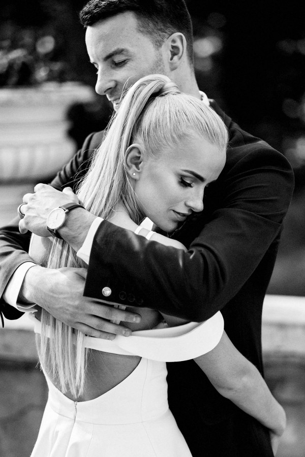 Fashionable-White-Marsala-Wedding-Lithuania-Linas-Dambrauskas-Photography-24