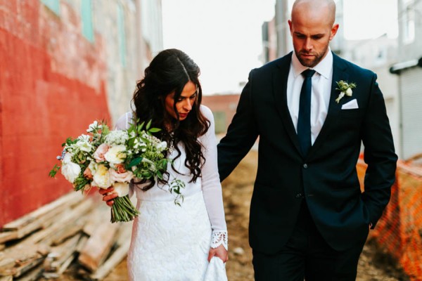 Pennsylvania-Couple-Made-Their-Front-Palmer-Wedding-Their-Own-25