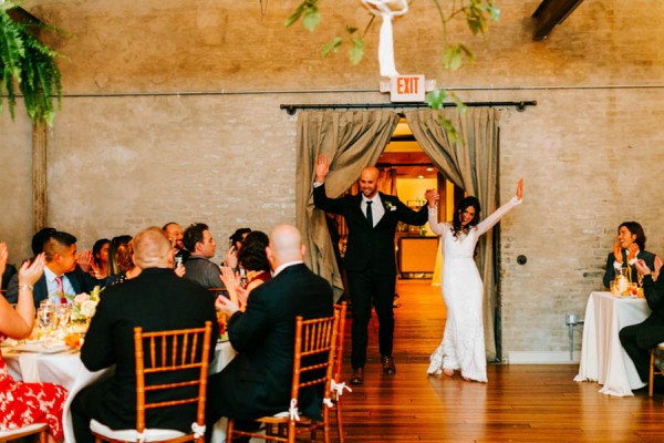 Pennsylvania-Couple-Made-Their-Front-Palmer-Wedding-Their-Own-37