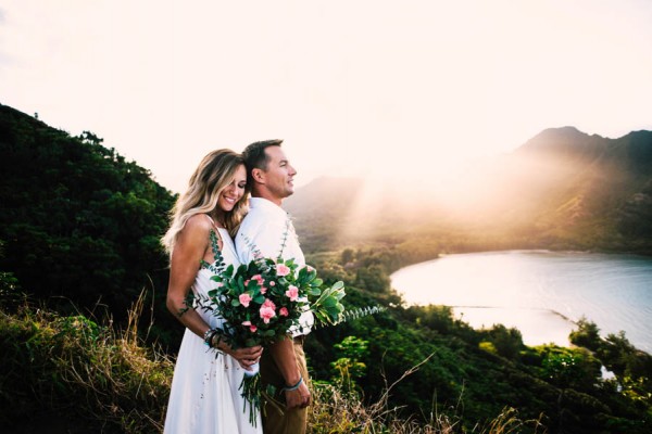 This-Couple's-Koolauloa-Hawaii-Anniversary-Shoot-Free-Trip-Paradise-11