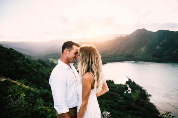 This-Couple's-Koolauloa-Hawaii-Anniversary-Shoot-Free-Trip-Paradise-15