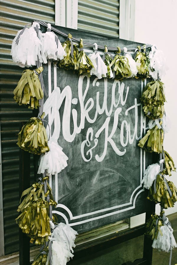 Ultra-Cool-DIY-Wedding-Memphis-Agricenter-Farmers-Market-8