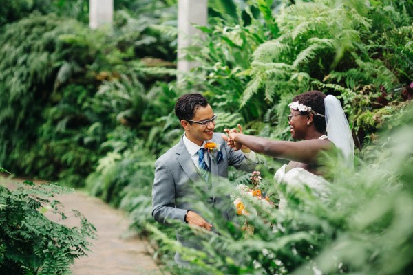 Vibrant-Light-Hearted-Chicago-Wedding-Garfield-Park-Conservatory-10