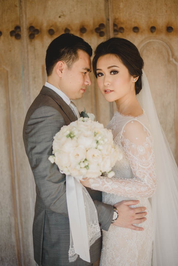 White-Dusty-Rose-Botanical-Inspired Bali-Wedding-Khayangan-Estate-14