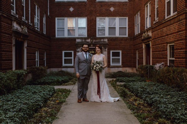 DIY-Downtown-Chicago-Wedding-City-View-Loft-21