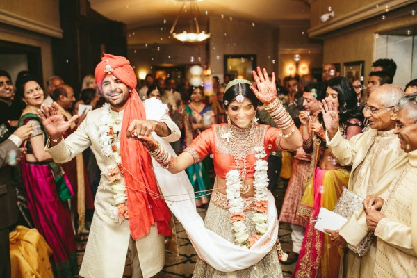 Modern-Minneapolis-Indian-Wedding-Calhoun-Beach-Club-28