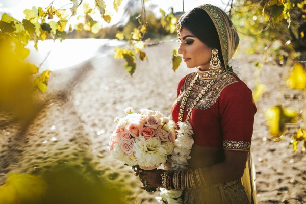 Modern-Minneapolis-Indian-Wedding-Calhoun-Beach-Club-32