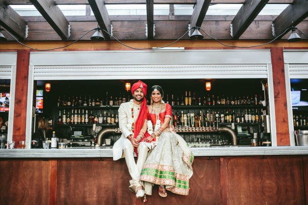 Modern-Minneapolis-Indian-Wedding-Calhoun-Beach-Club-38