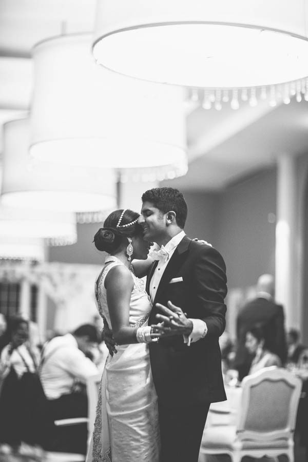 Modern-Minneapolis-Indian-Wedding-Calhoun-Beach-Club-46