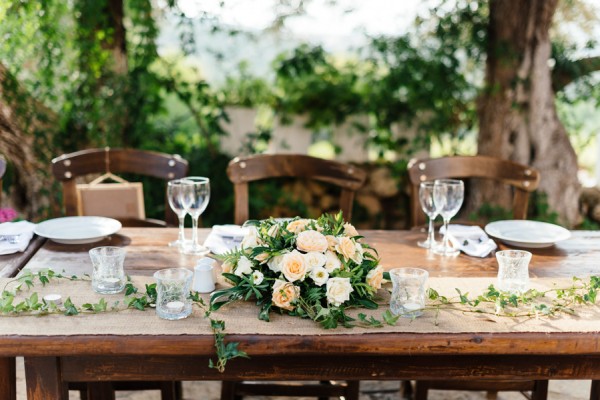 Stylish-Greek-Village-Wedding-at-Agreco-Farm-Elias-Kordelakos-19