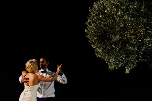 Stylish-Greek-Village-Wedding-at-Agreco-Farm-Elias-Kordelakos-24