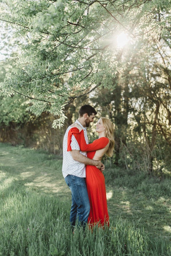 These-Two-Free-People-Dresses-are-Engagement-Photo-Perfection-5